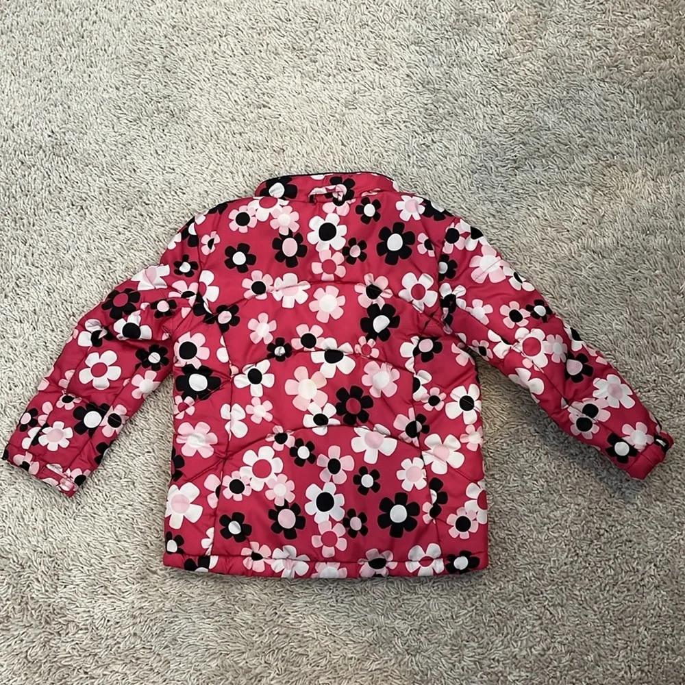 Healthtex SZ 4T pink floral puffer coat. Zip front like new.